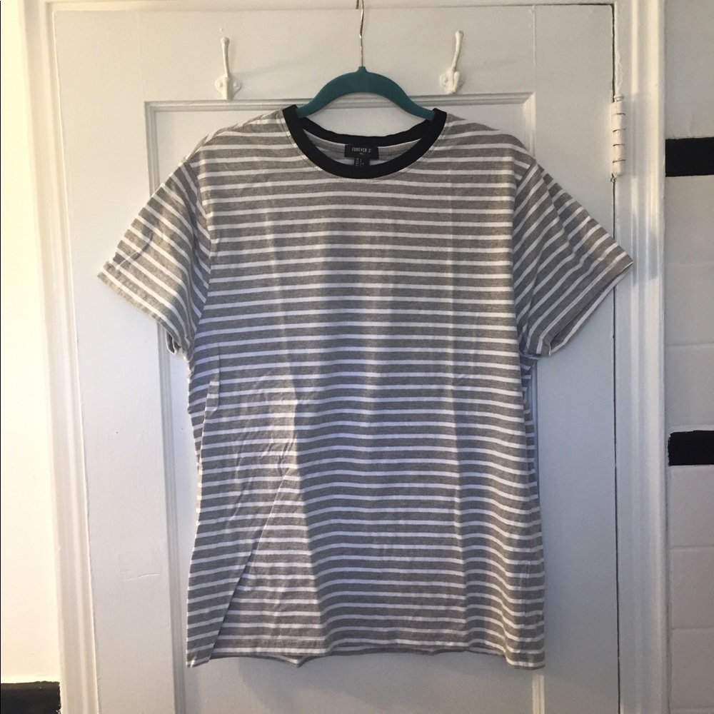 Forever 21 T-shirt